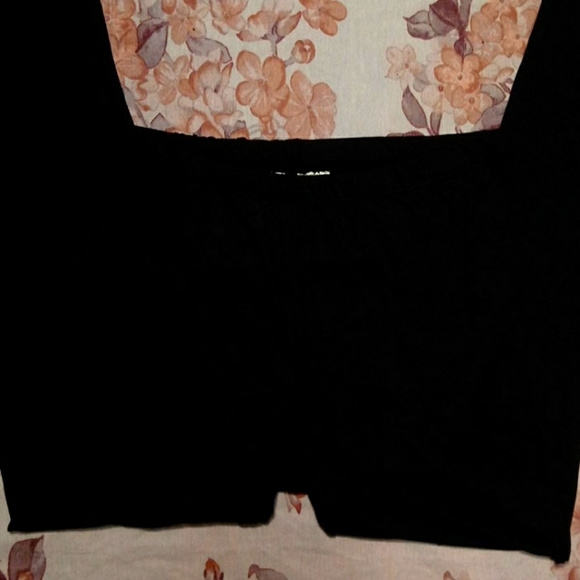 NWT Women's Leggings - Picture 3 of 5